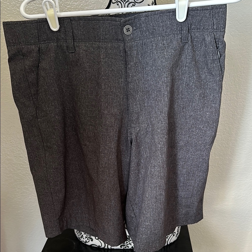 Swiss Tech Simple Gray Shorts Mens 34